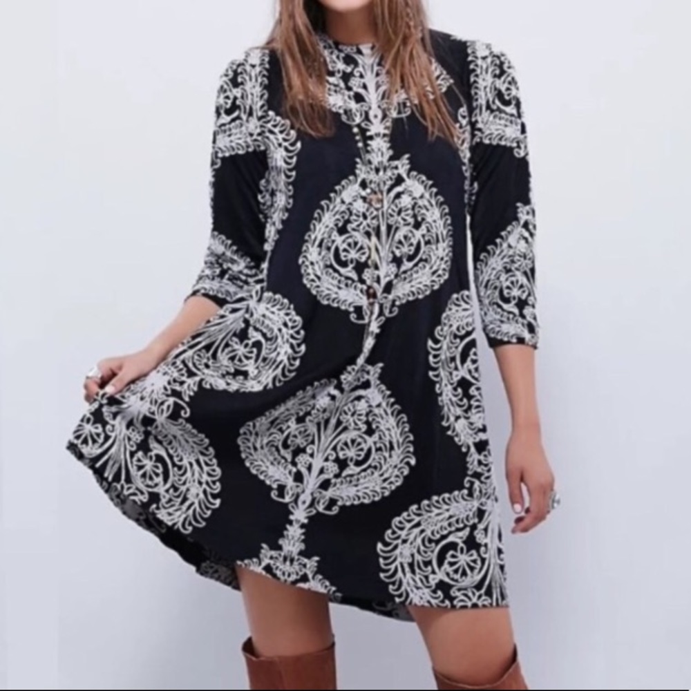 FREE PEOPLE Fiesta Florals DRESS Black White Mod
